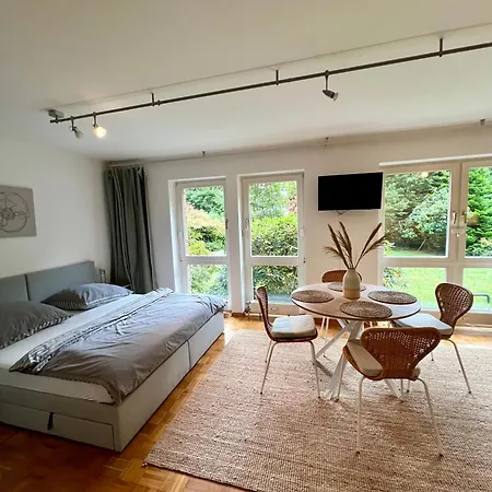 Fair Spot- Ihr Messespot - 5 Minutes To Fair, 10 Minutes To Center Apartment Dusseldorf