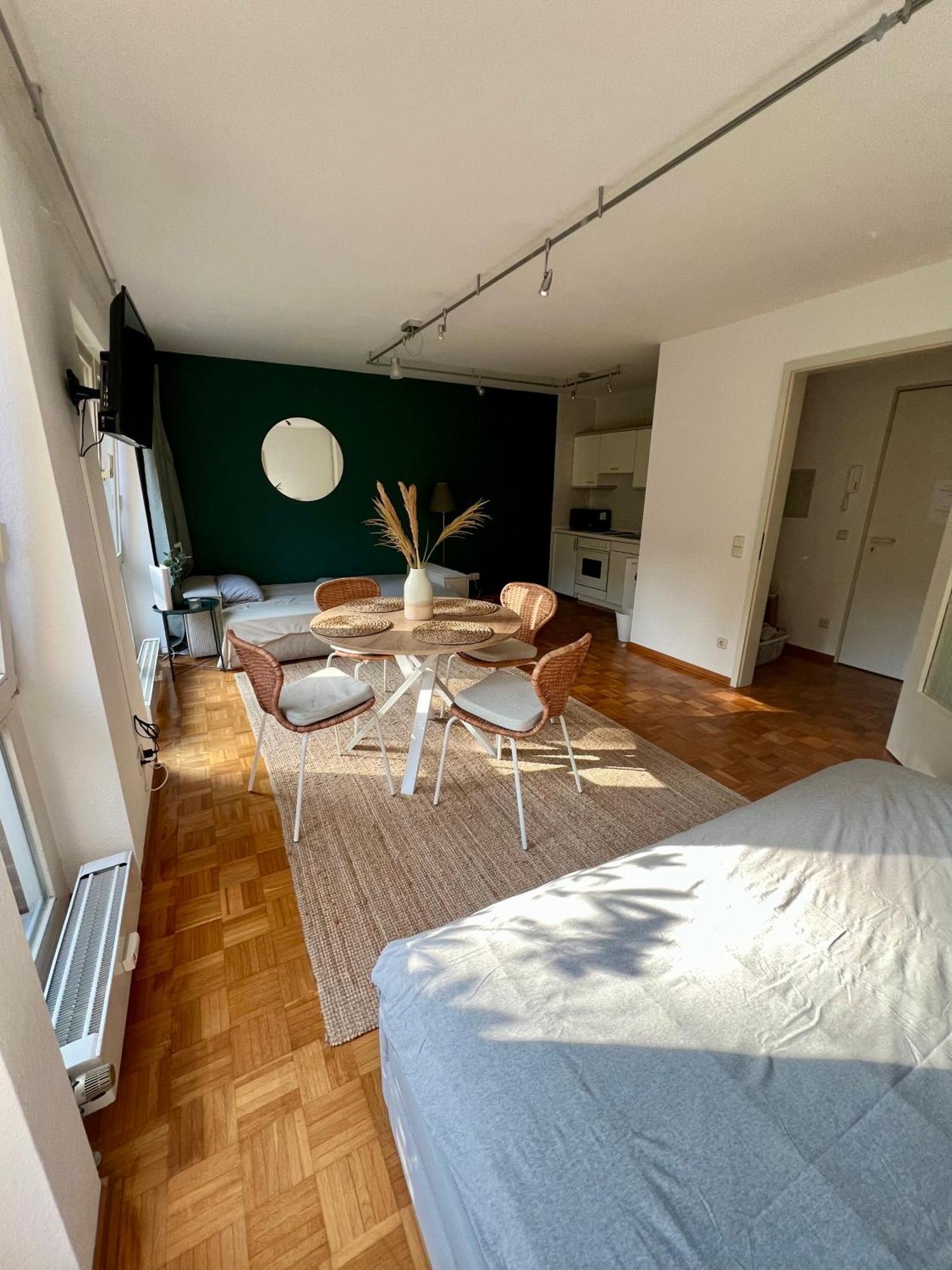 Fair Spot- Ihr Messespot - 5 Minutes To Fair, 10 Minutes To Center Apartment Dusseldorf