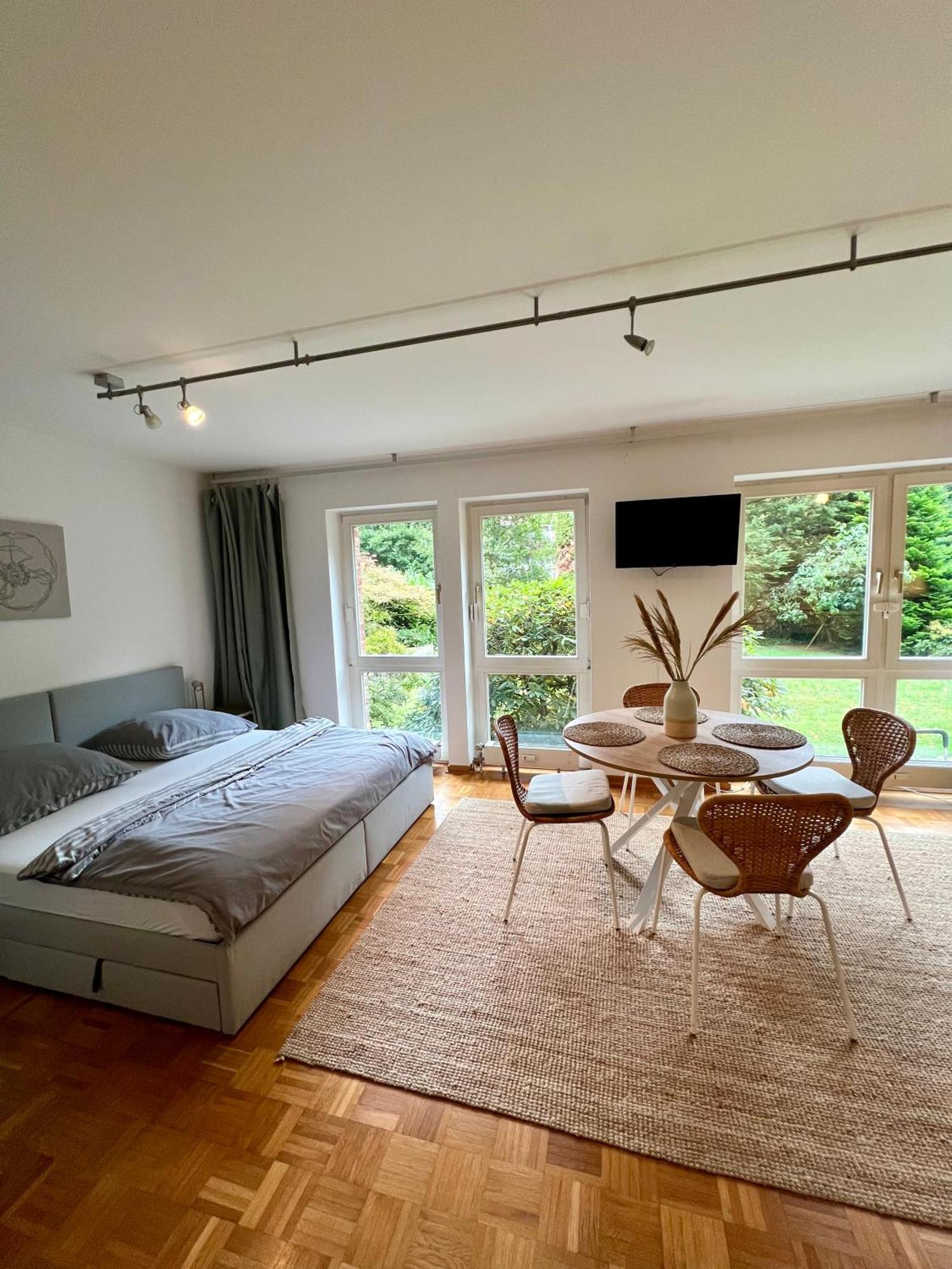 Fair Spot- Ihr Messespot - 5 Minutes To Fair, 10 Minutes To Center Apartment Dusseldorf